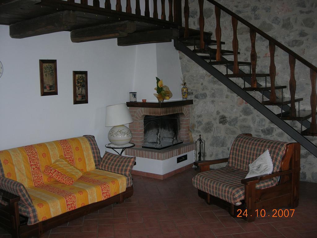 Agriturismo La Valle Del Sole Castiglione d'Orcia Bilik gambar