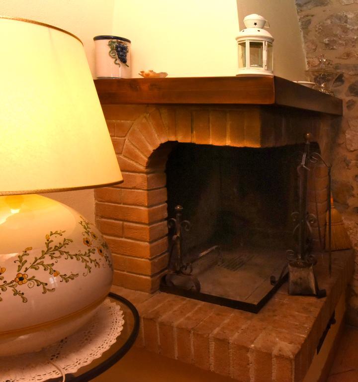 Agriturismo La Valle Del Sole Castiglione d'Orcia Luaran gambar